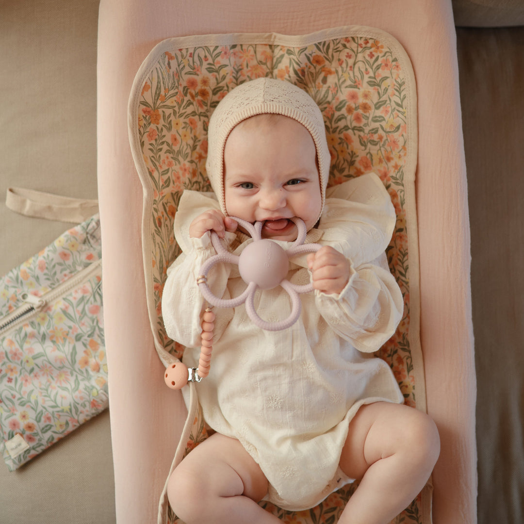 Daisy Rattle Teether