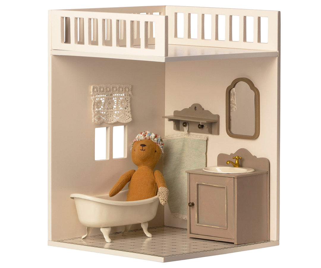 Dollhouse Bathroom, Miniature