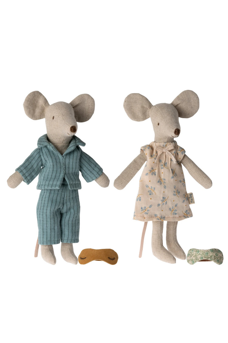 Maileg Mum & Dad Mice in Cigar Box: Charming Dollhouse Set