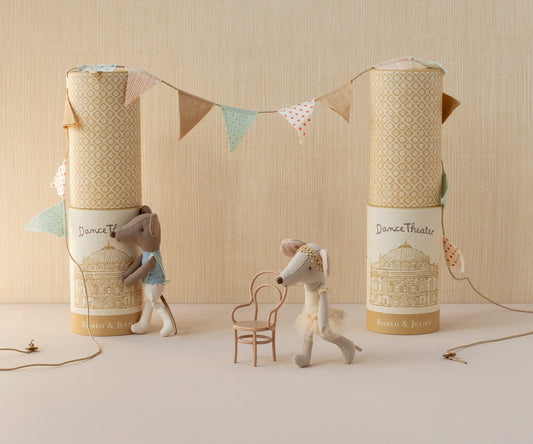 Ballet dancer mouse, Big sister