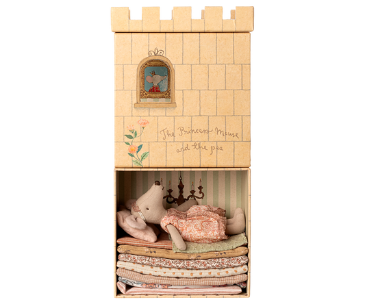 Princess and the pea, Big sister mouse