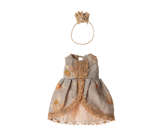 Princess dress, Big sister mouse