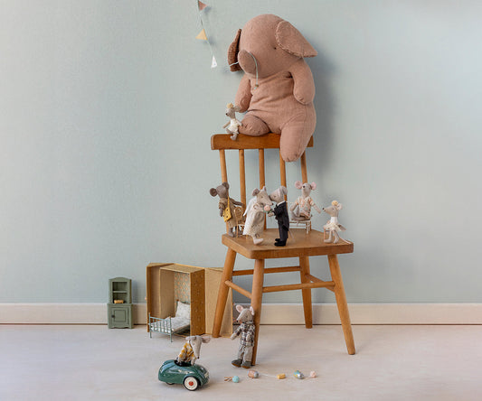 Wedding mice couple in box, Mum and dad