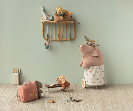 Pet supply, Toys