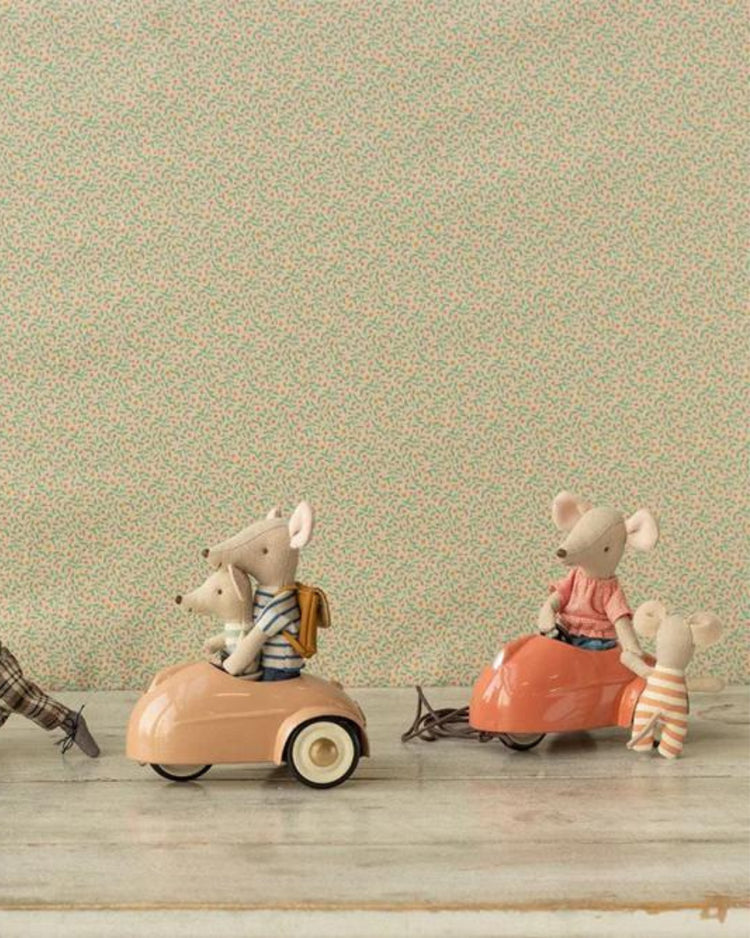 Coral Maileg Mouse Car - Adorable dollhouse toy for kids, fitting various Maileg mice sizes