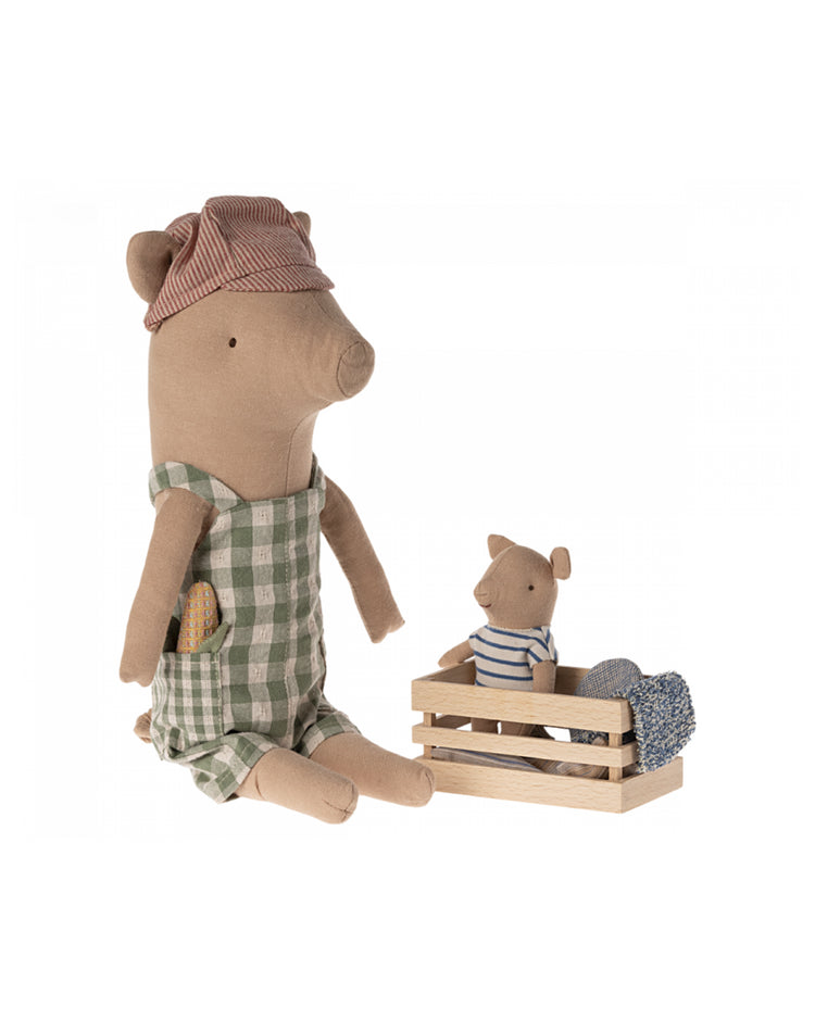 Meet your new favorite farm friend, the Maileg Boy Pig! This charming addition brings joy to any dollhouse farm scene