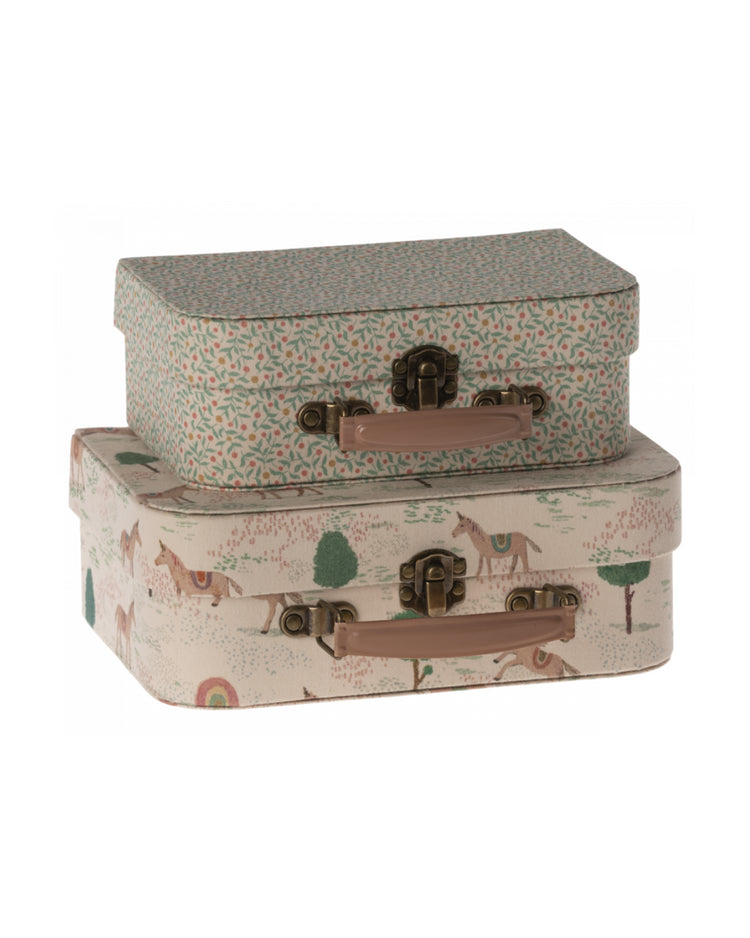 Maileg 2-Piece Suitcase Set: Dollhouse Travel Accessories