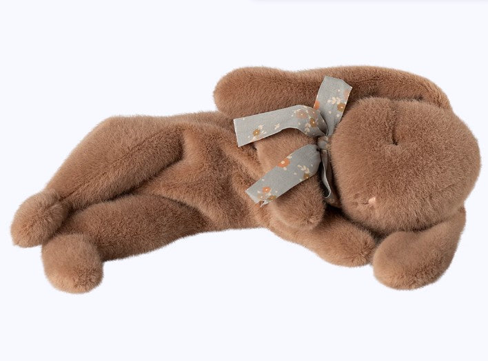 Sleeping bunny plush, Small - Soft brown (Mid-April Pre-Order)