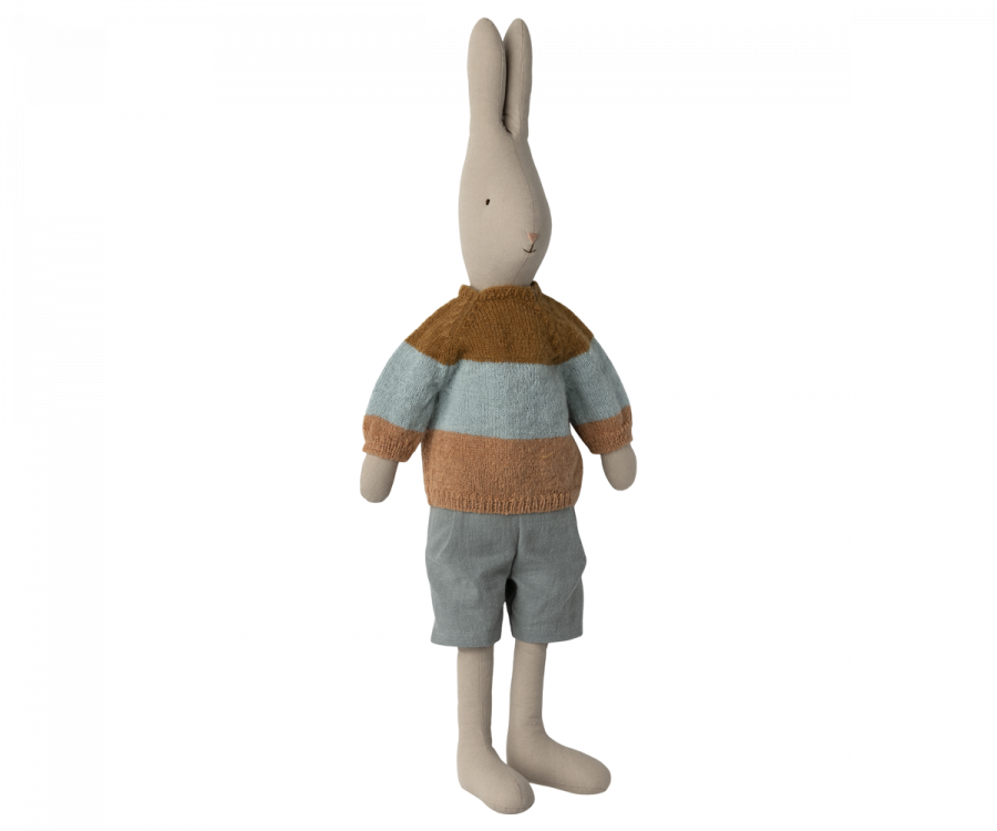 Rabbit size 5, Classic - Sweater and Shorts